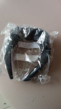 Women’s Ribbed Texture Knot Design Hairband (1 Pc / Mix Design)